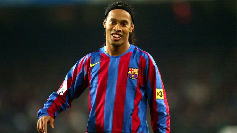 Veľký rozhovor s Ronaldinhom: vedel som, že Messi je lepší ako ja!